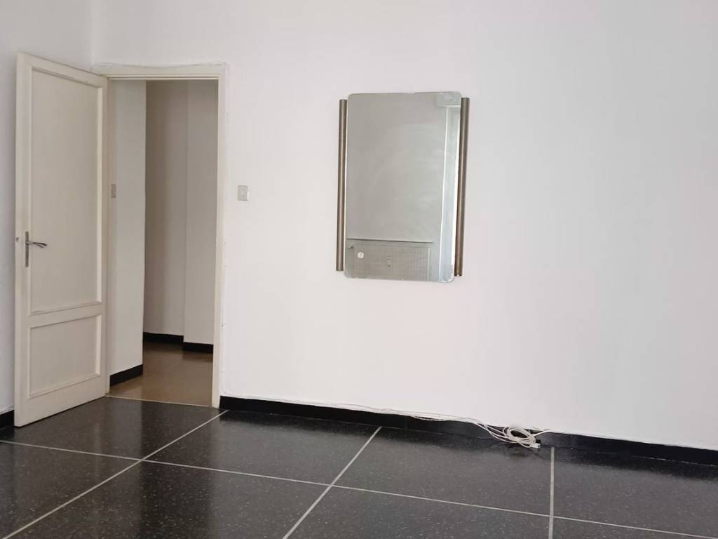 appartamento in vendita a Genova in zona Molassana