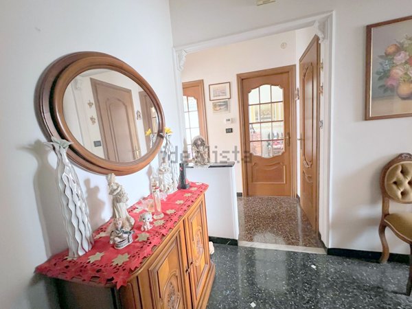 appartamento in vendita a Genova in zona Molassana