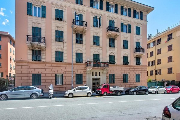 appartamento in vendita a Genova in zona Sturla