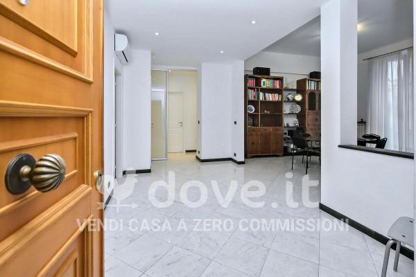 appartamento in vendita a Genova in zona Carignano