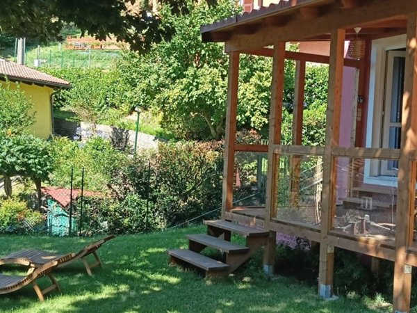 casa indipendente in vendita a Genova in zona Certosa