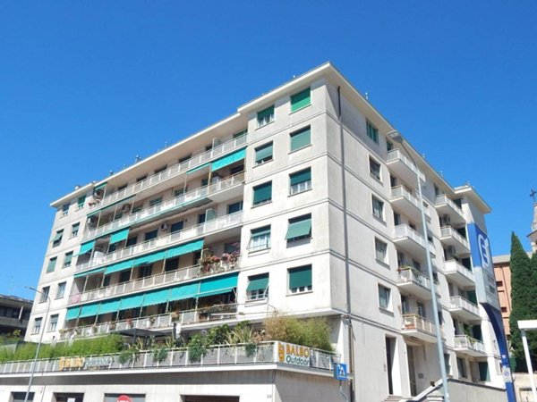 appartamento in vendita a Genova in zona Sturla