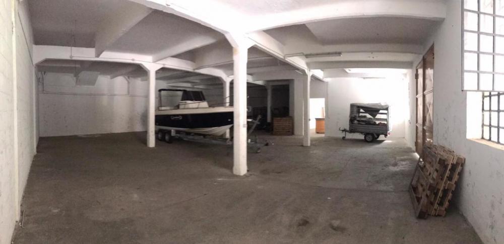 ufficio in vendita a Genova in zona Pontedecimo