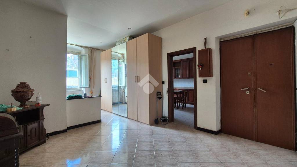 appartamento in vendita a Genova in zona Marassi