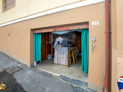negozio in vendita a Genova in zona Nervi