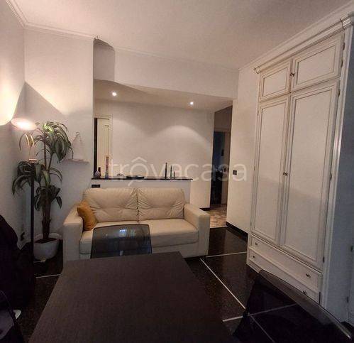 appartamento in vendita a Genova in zona Rivarolo
