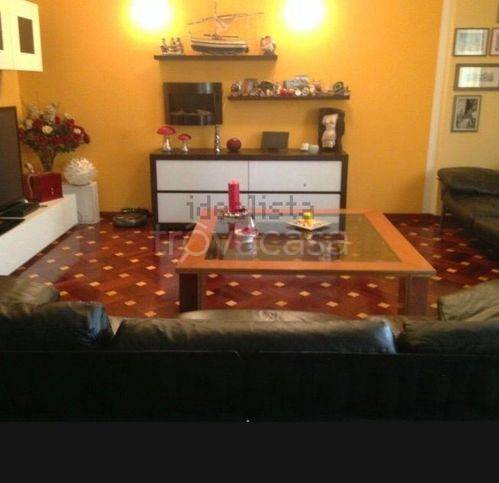 appartamento in vendita a Genova in zona Rivarolo