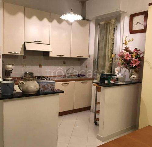 appartamento in vendita a Genova in zona Rivarolo