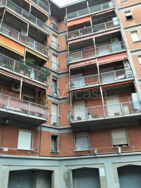 appartamento in vendita a Genova in zona Molassana