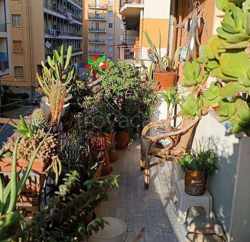 appartamento in vendita a Genova in zona Rivarolo