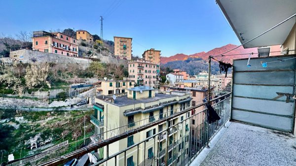 appartamento in vendita a Genova in zona Bolzaneto