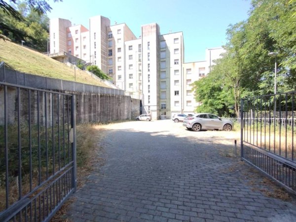 appartamento in vendita a Genova in zona Rivarolo
