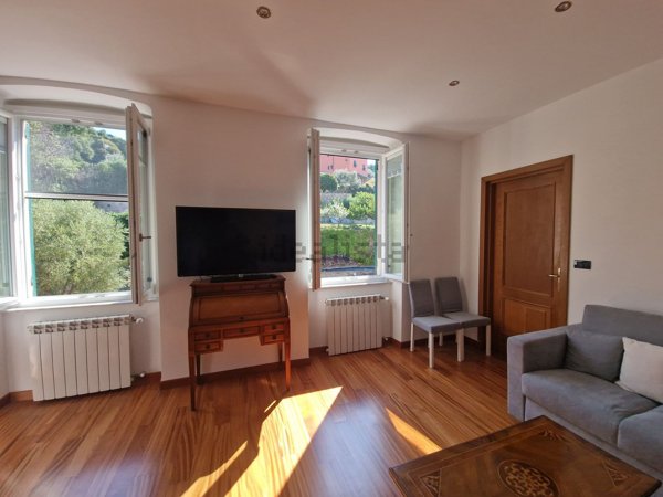 appartamento in vendita a Genova in zona Sturla