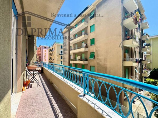 appartamento in vendita a Genova in zona Sestri Ponente