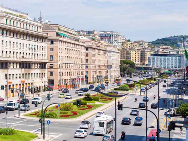 appartamento in vendita a Genova in zona Foce