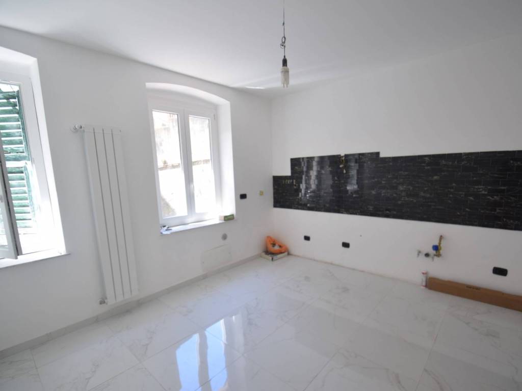 appartamento in vendita a Genova in zona Palmaro / Pra'