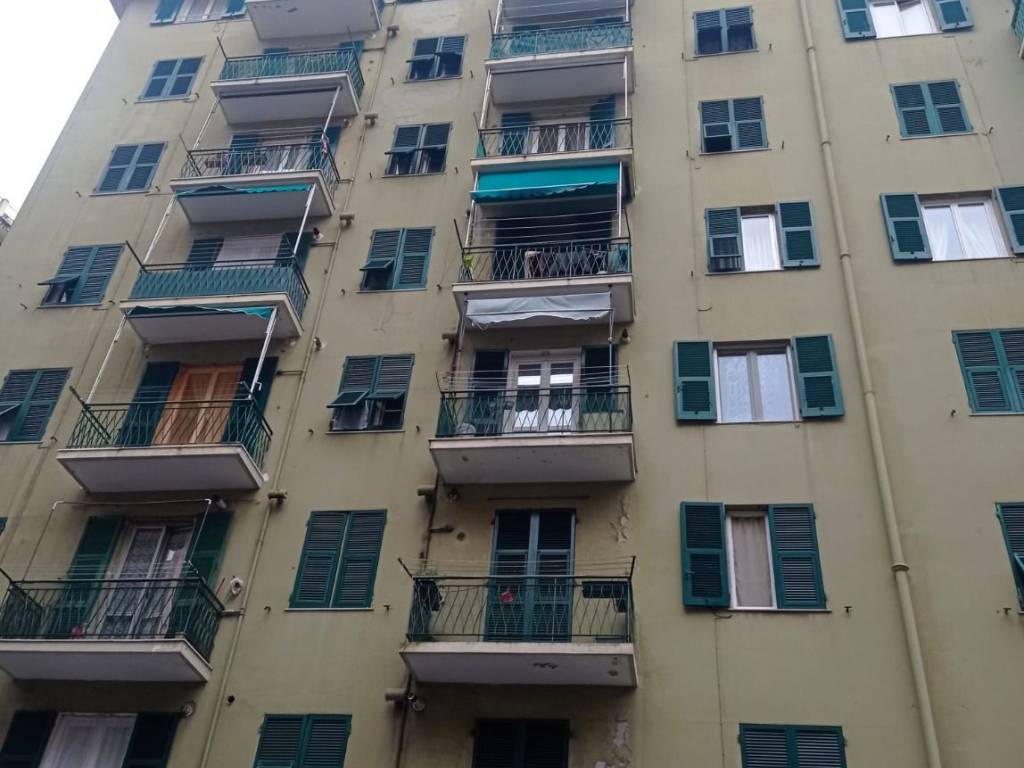 appartamento in vendita a Genova in zona Sampierdarena