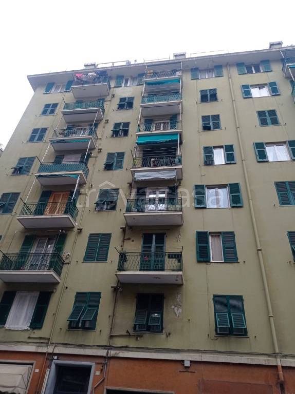 appartamento in vendita a Genova in zona Sampierdarena