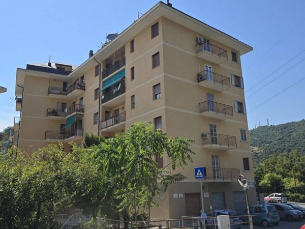 appartamento in vendita a Genova in zona Oregina