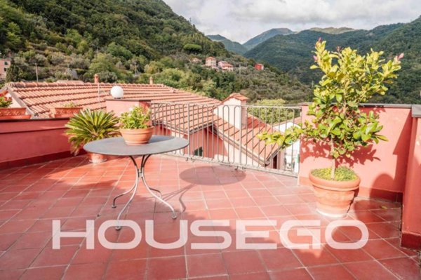 casa indipendente in vendita a Genova in zona Struppa