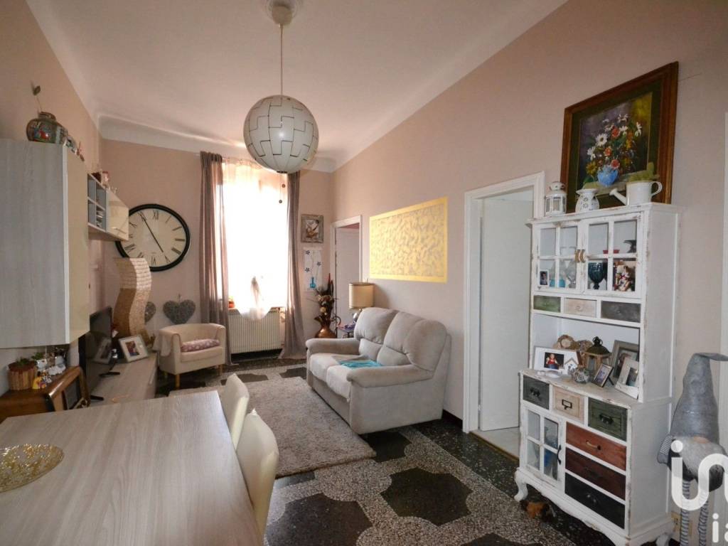 appartamento in vendita a Genova in zona Pontedecimo