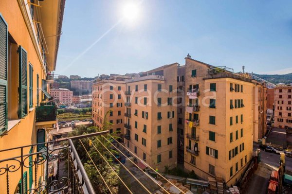 appartamento in vendita a Genova in zona Marassi