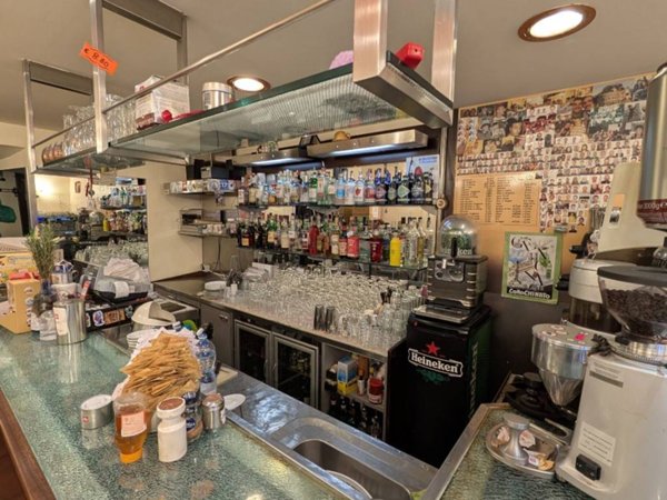 negozio in vendita a Genova in zona Voltri