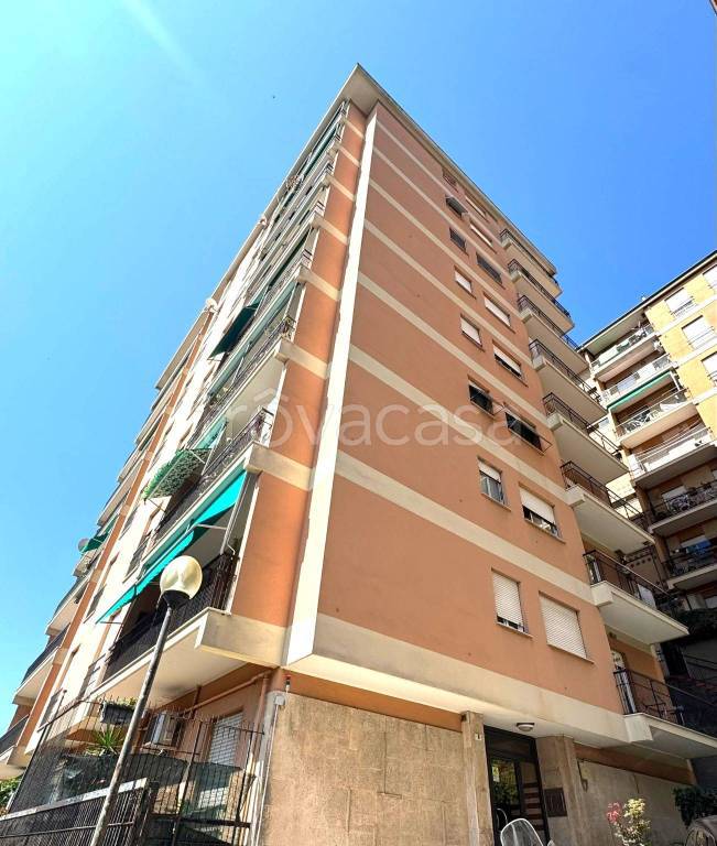 appartamento in vendita a Genova in zona Sampierdarena