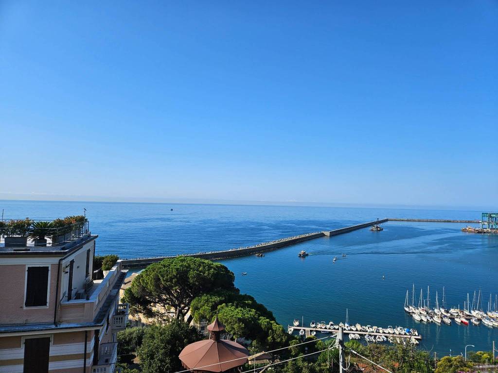 casa indipendente in vendita a Genova in zona Multedo