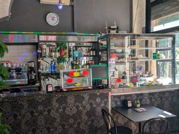 negozio in vendita a Genova in zona Castelletto
