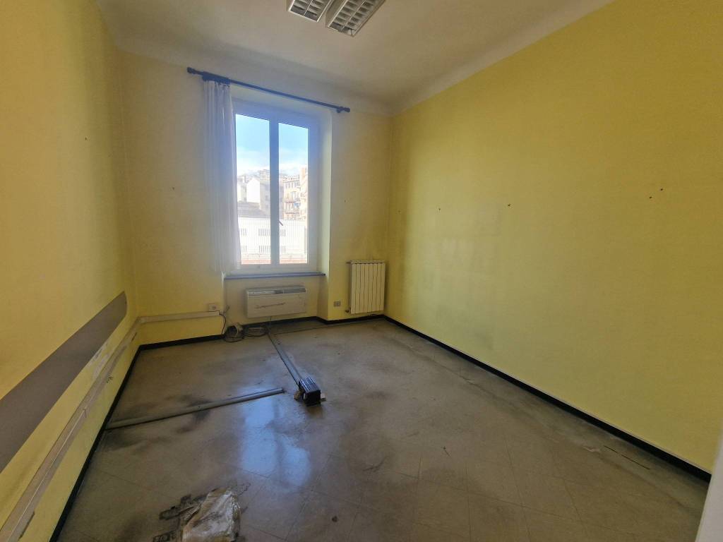appartamento in vendita a Genova in zona Sampierdarena