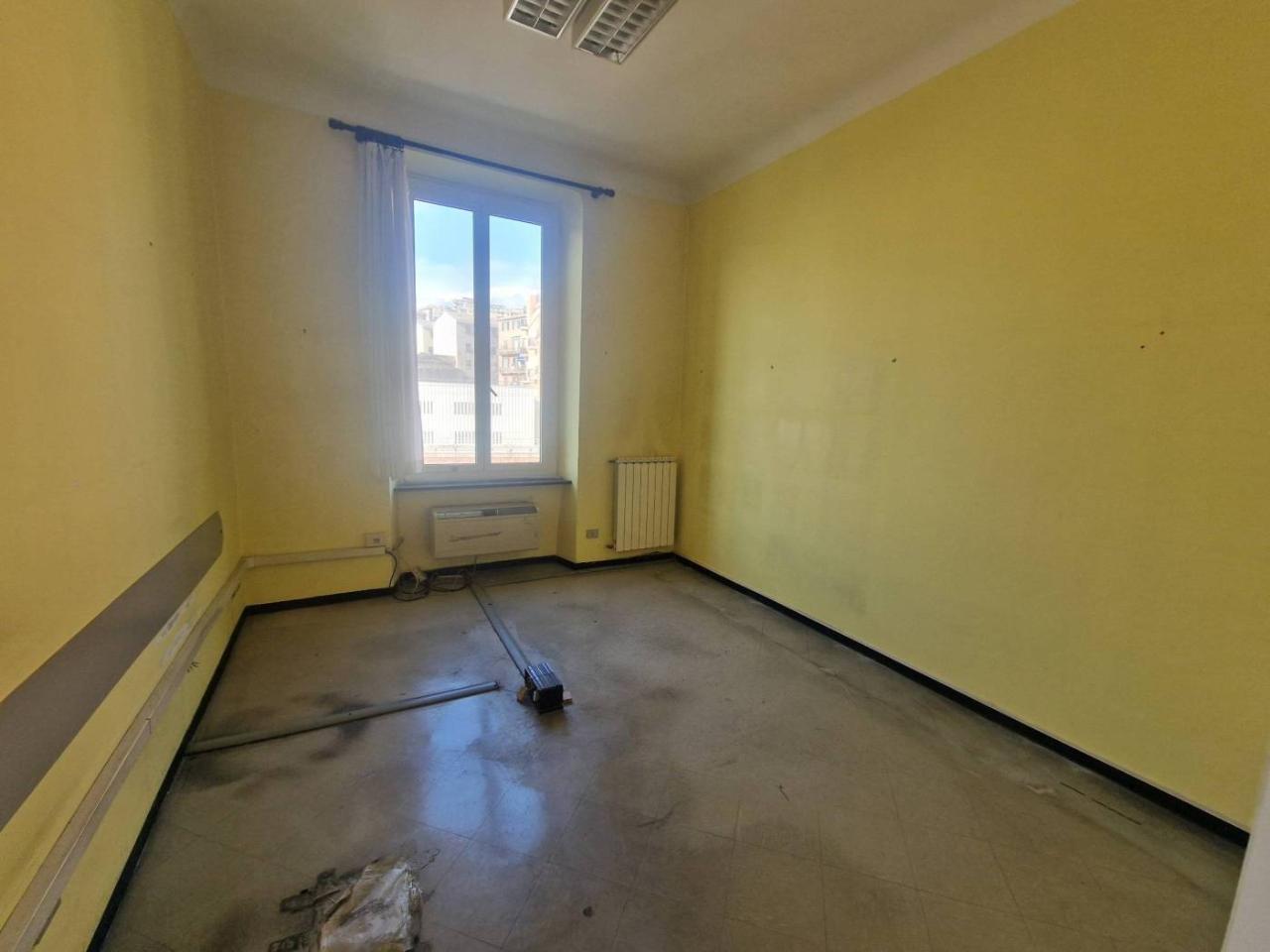 appartamento in vendita a Genova in zona Sampierdarena