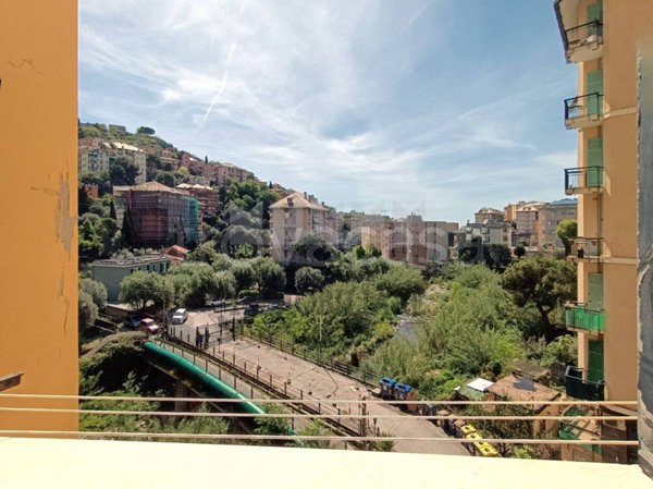 appartamento in vendita a Genova in zona Apparizione