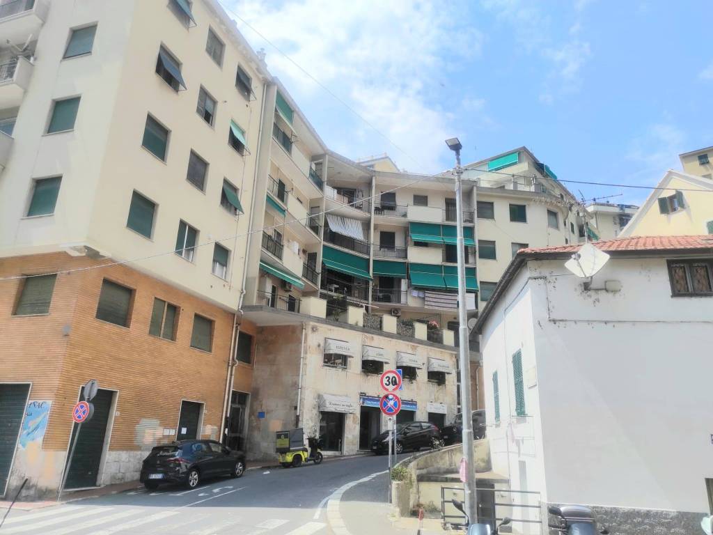 appartamento in vendita a Genova in zona Struppa