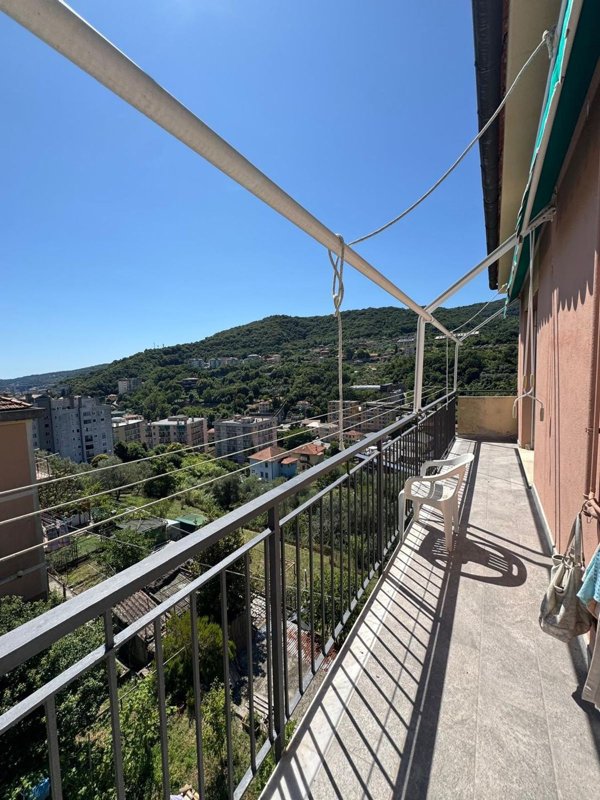 appartamento in vendita a Genova in zona Molassana
