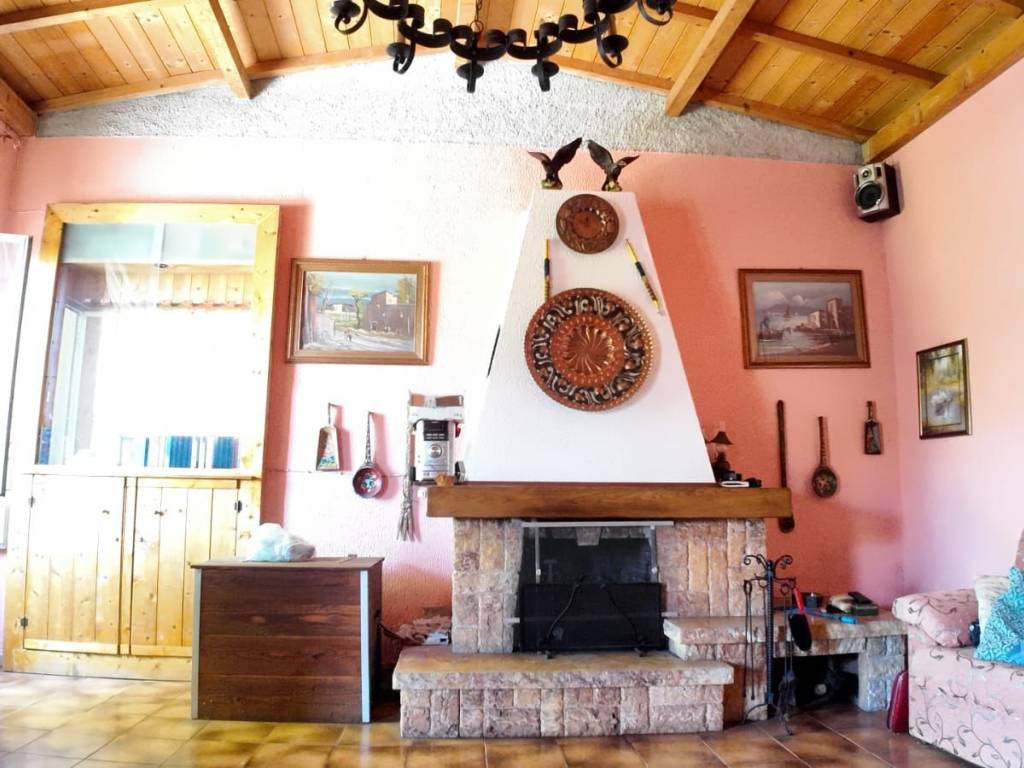 casa indipendente in vendita a Genova in zona Bolzaneto