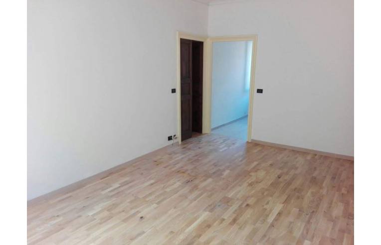 appartamento in vendita a Genova in zona Sampierdarena