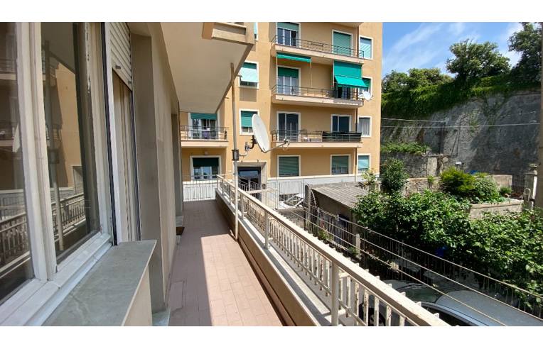 appartamento in vendita a Genova in zona Pegli