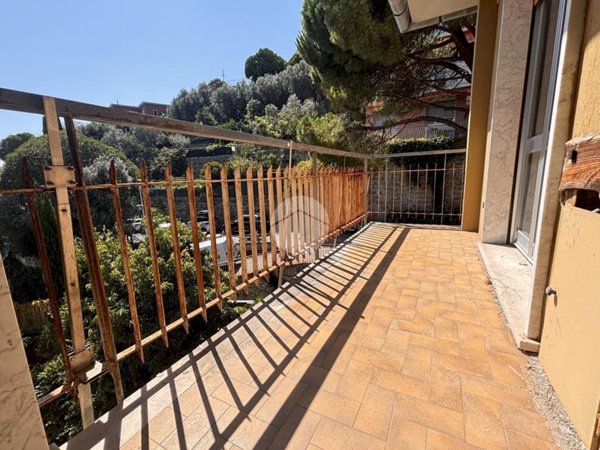 appartamento in vendita a Genova in zona Apparizione