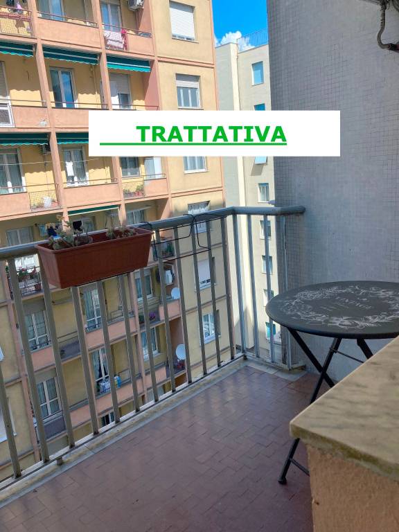 appartamento in vendita a Genova in zona Sestri Ponente