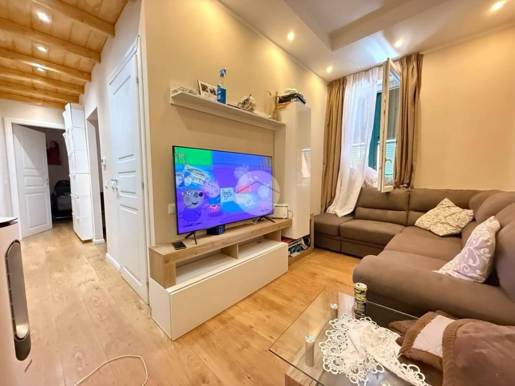 appartamento in vendita a Genova in zona Marassi