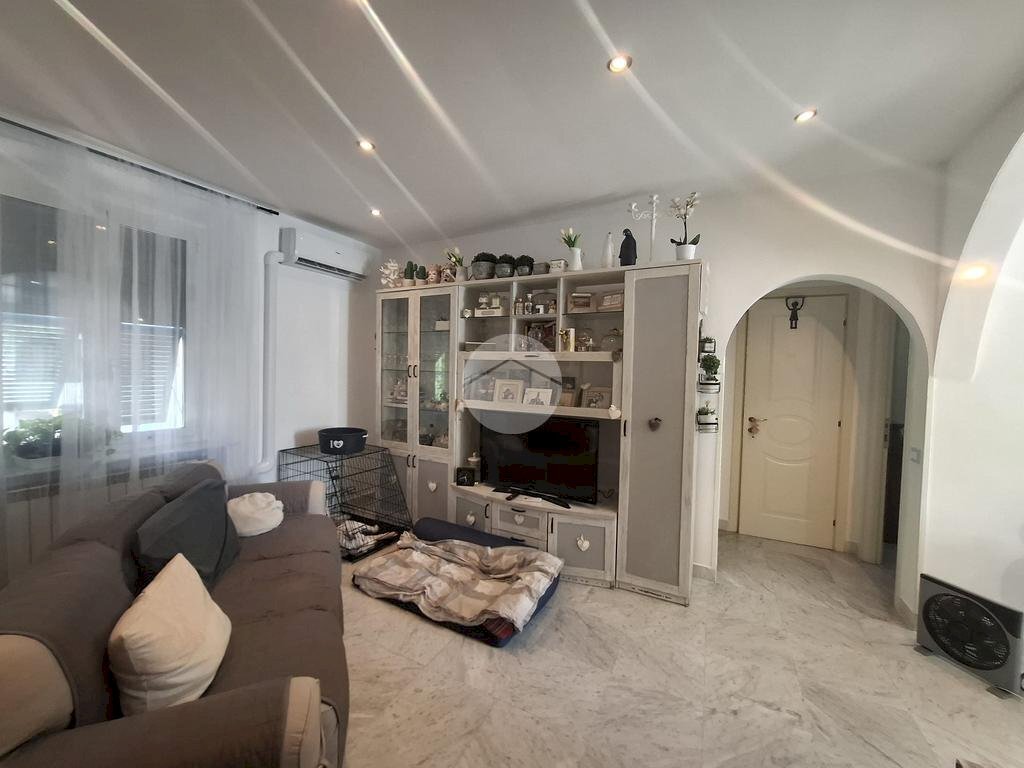 appartamento in vendita a Genova in zona Certosa