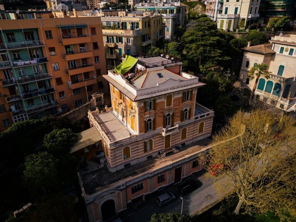 appartamento in vendita a Genova in zona Castelletto