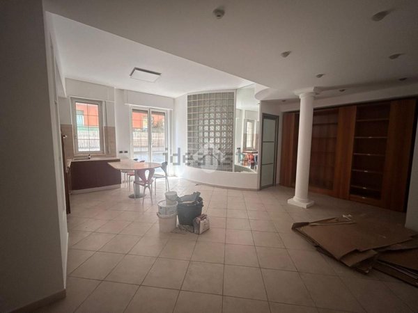 appartamento in vendita a Genova in zona Staglieno