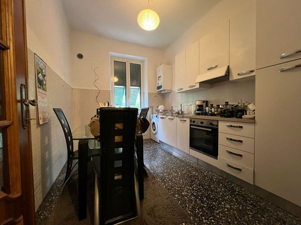 appartamento in vendita a Genova in zona Molassana