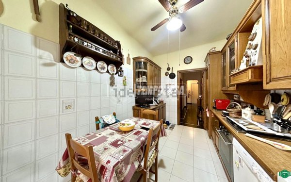 appartamento in vendita a Genova in zona Sestri Ponente