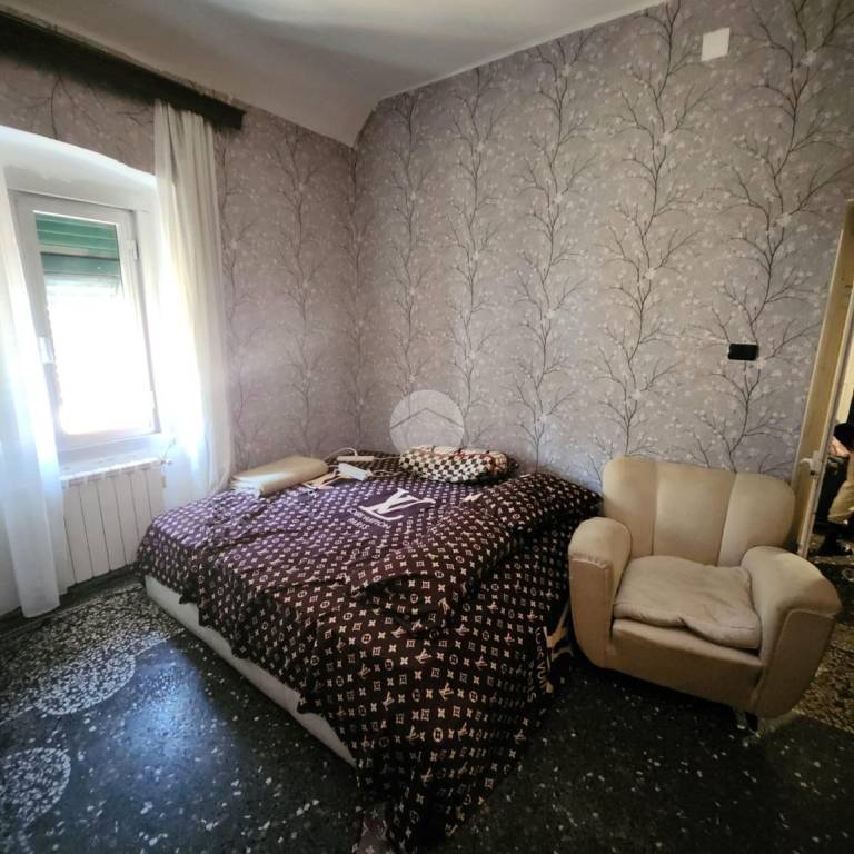 appartamento in vendita a Genova in zona Certosa