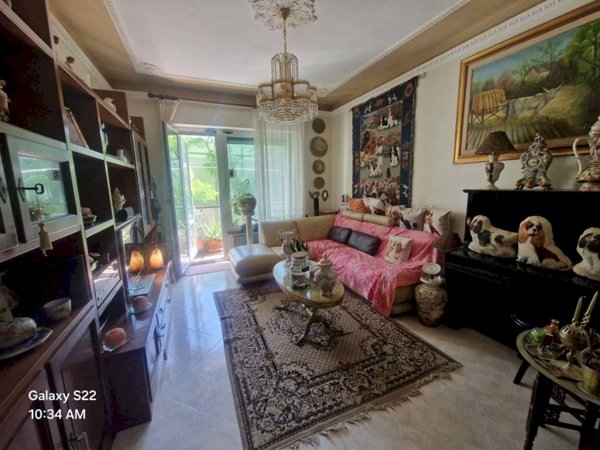 appartamento in vendita a Genova in zona Rivarolo