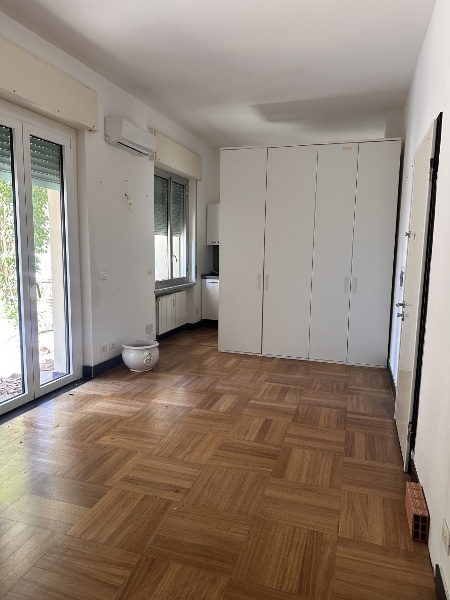 appartamento in vendita a Genova in zona Foce
