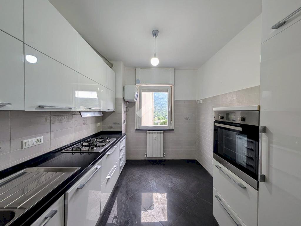 appartamento in vendita a Genova in zona Begato